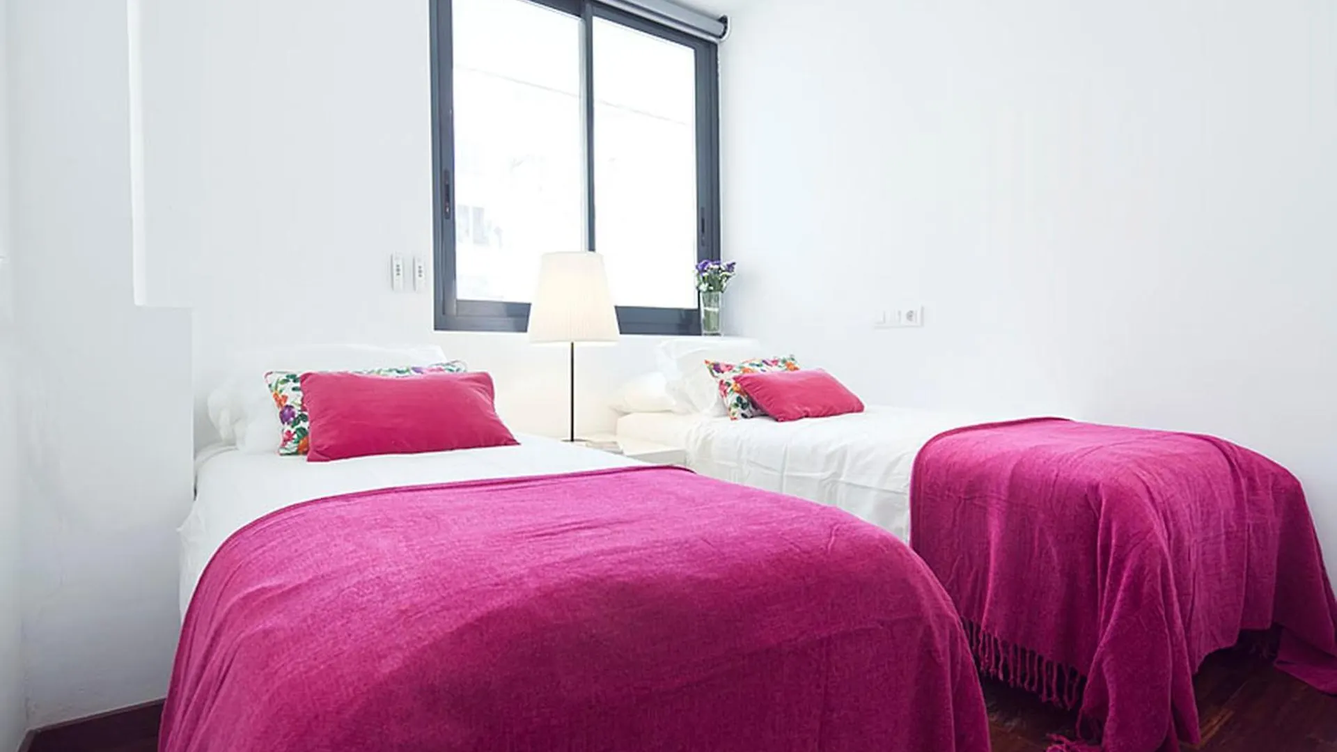 Apartment Barcelona Rentals - Private Pool And Garden Center