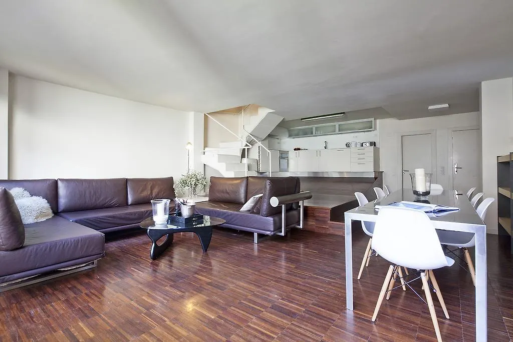 Apartment Barcelona Rentals - Private Pool And Garden Center Spain
