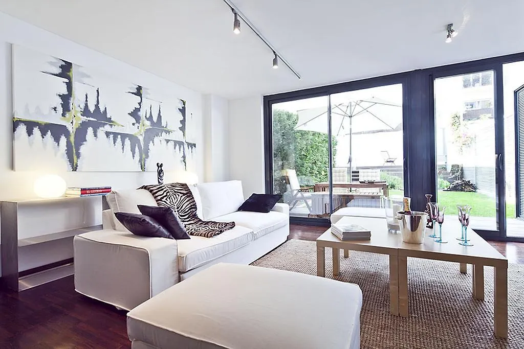 Apartment Barcelona Rentals - Private Pool And Garden Center Spain